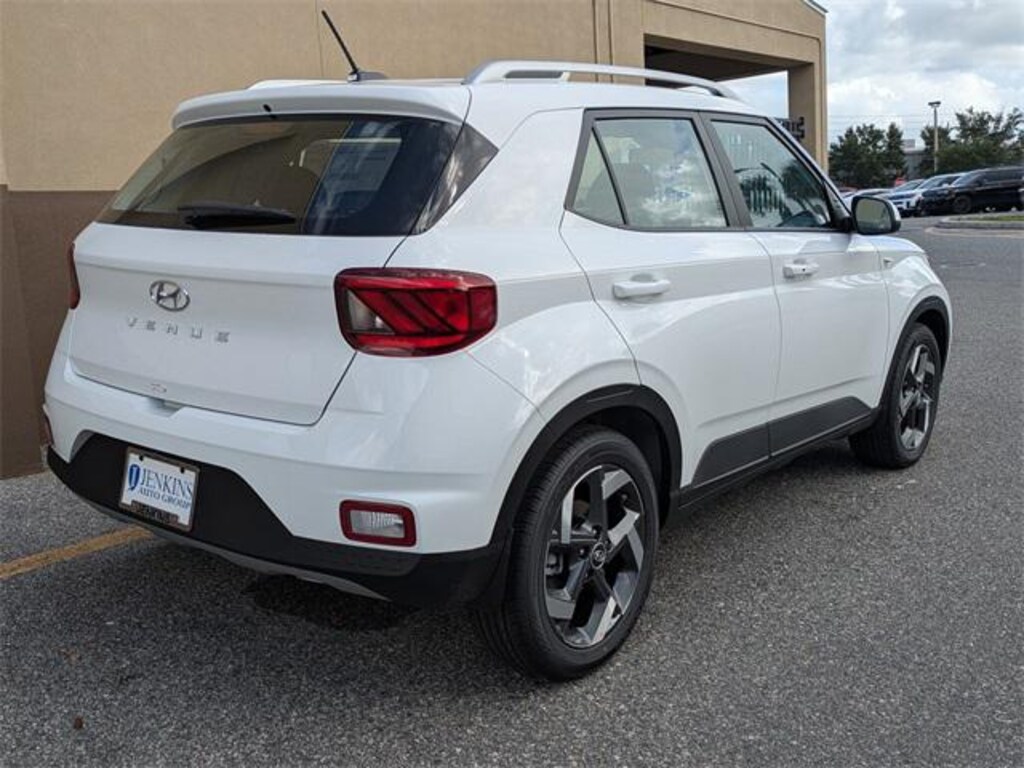 New 2026 Hyundai Venue SEL SUV