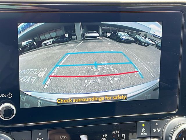 2023 Toyota Highlander XLE - Photo 21
