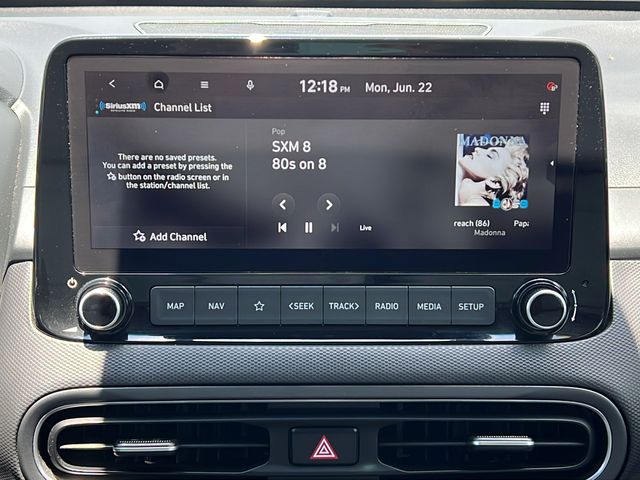 2022 Hyundai Kona Limited - Photo 17