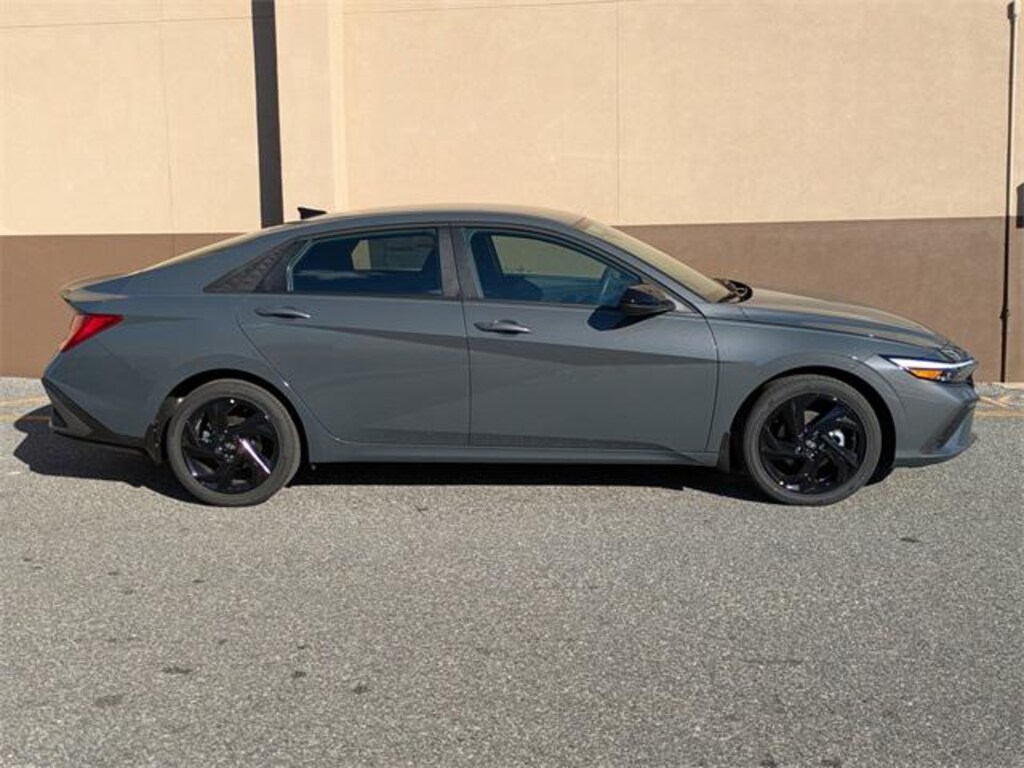 New 2026 Hyundai Elantra Hybrid SEL Sport Sedan