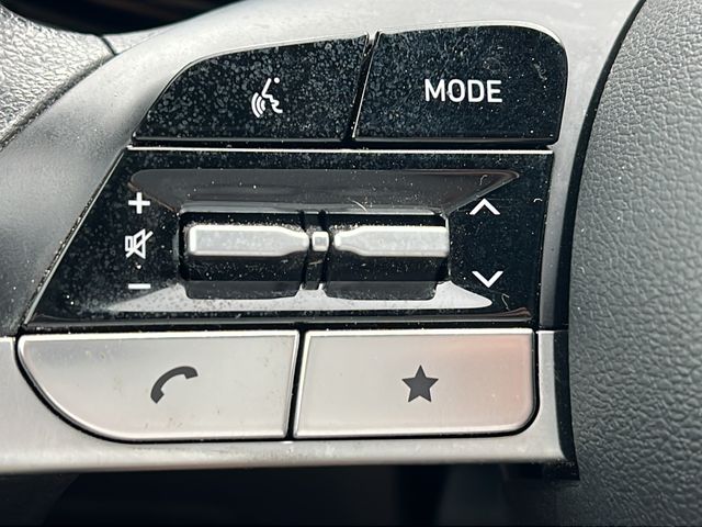 2024 Hyundai Santa Cruz SE - Photo 25