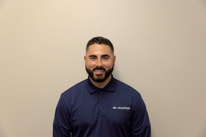 Staff member Nico Avila from ID_007941e18db0