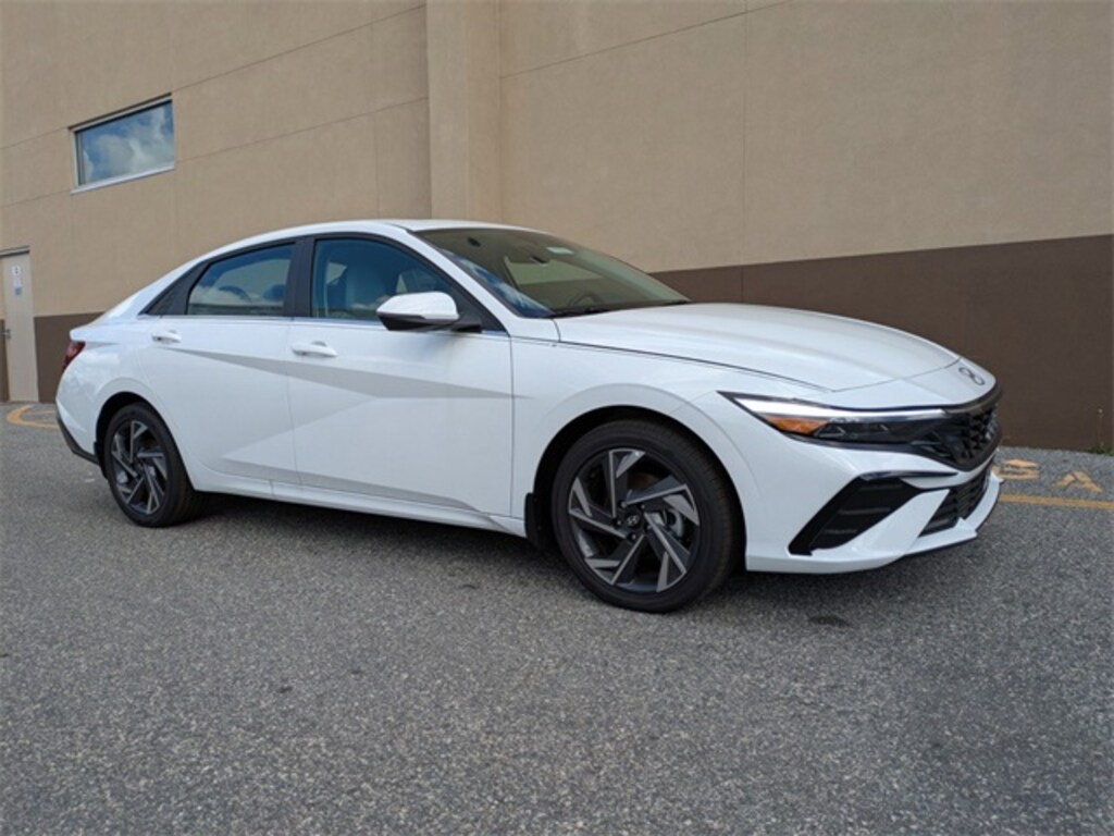 Certified 2025 Hyundai Elantra Hybrid Limited Sedan