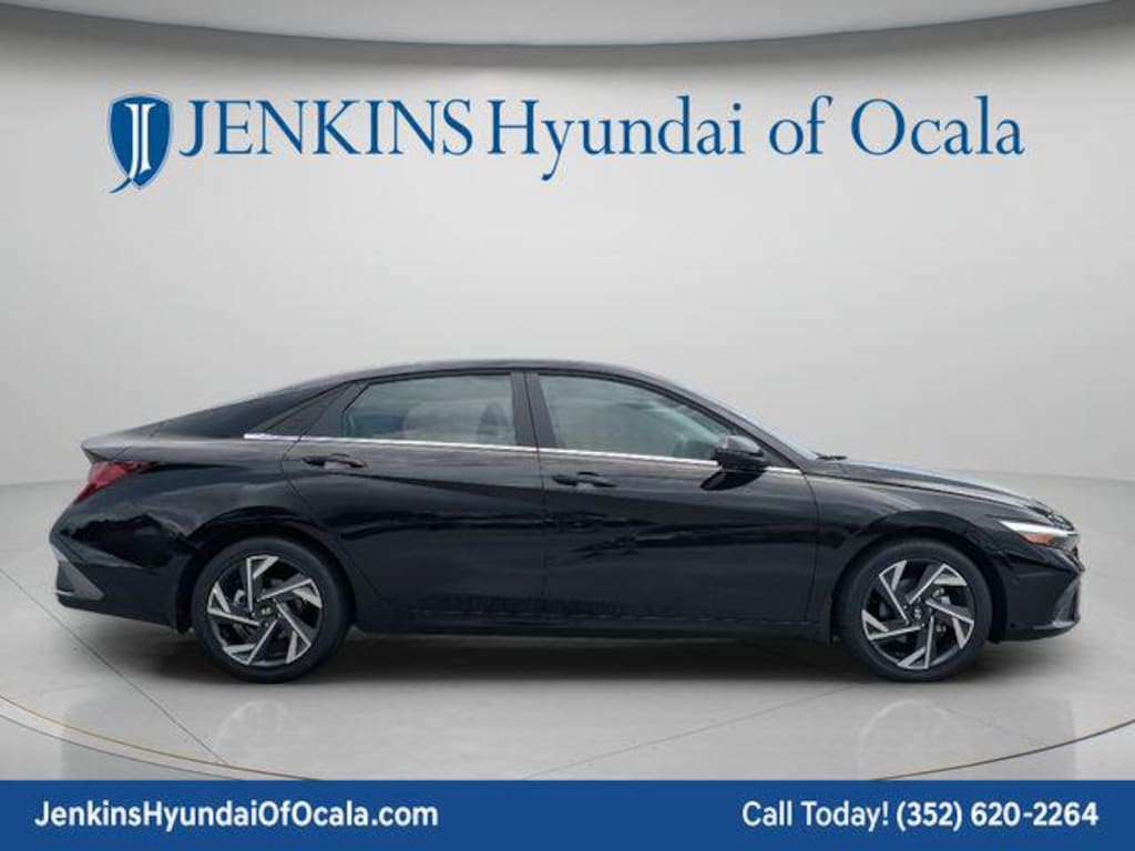 New 2026 Hyundai Elantra Limited Sedan