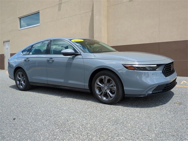 2023 Honda Accord Hybrid EX-L photo 2