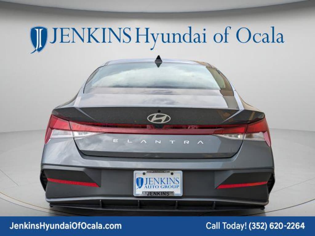 New 2026 Hyundai Elantra SE Sedan