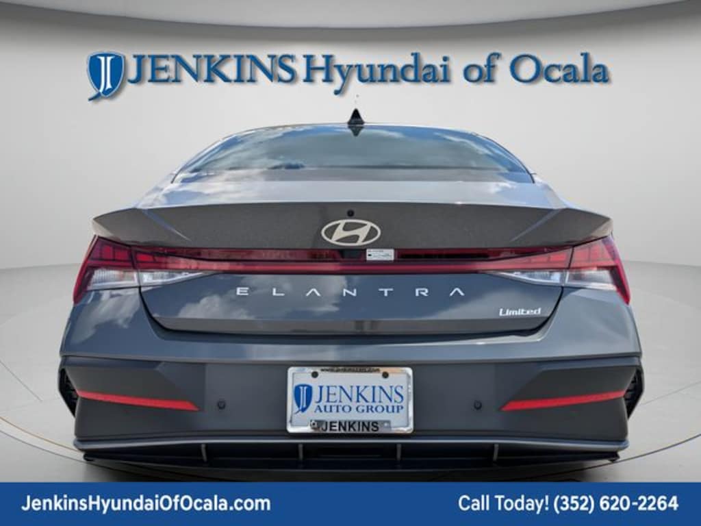 Certified 2025 Hyundai Elantra Limited Sedan