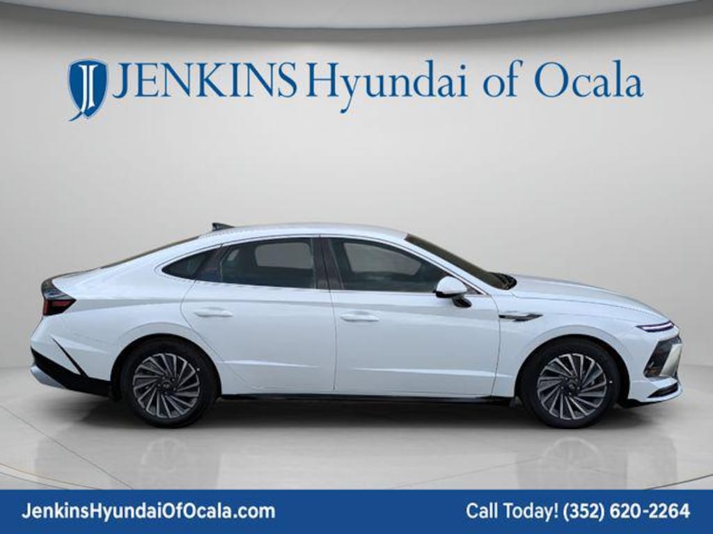 New 2025 Hyundai Sonata Hybrid SEL Sedan
