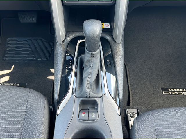 2023 Toyota Corolla Cross LE - Photo 19