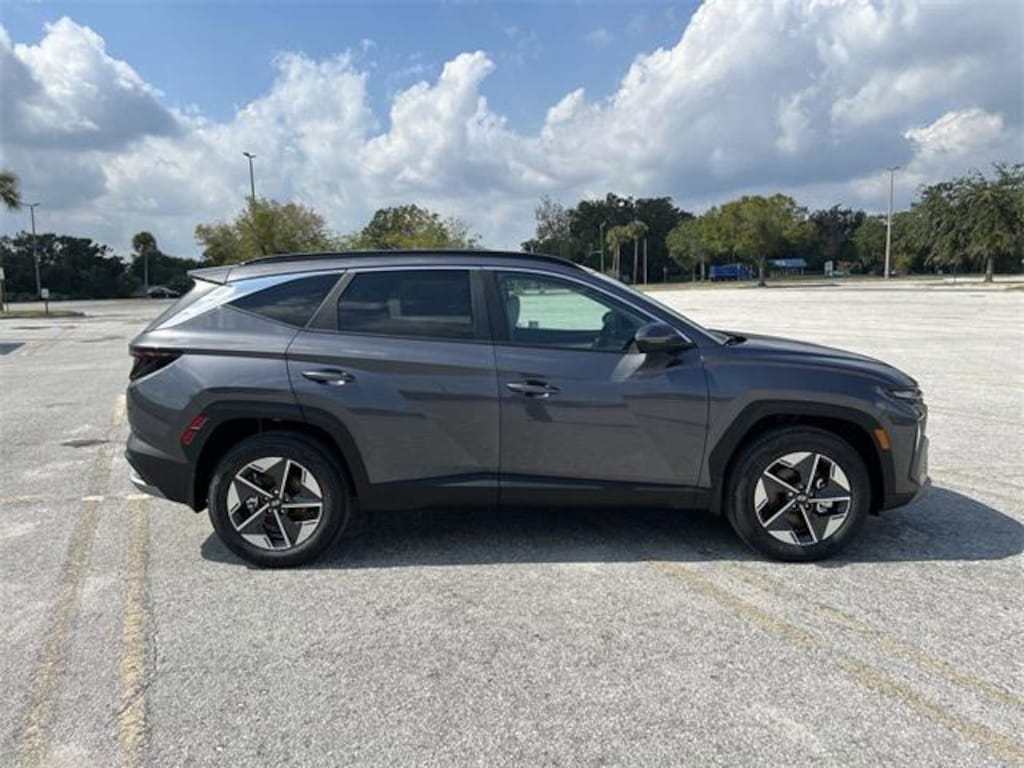 New 2025 Hyundai Tucson Hybrid SEL Convenience SUV