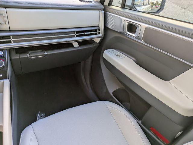 2026 Hyundai Santa Fe SE - Photo 18