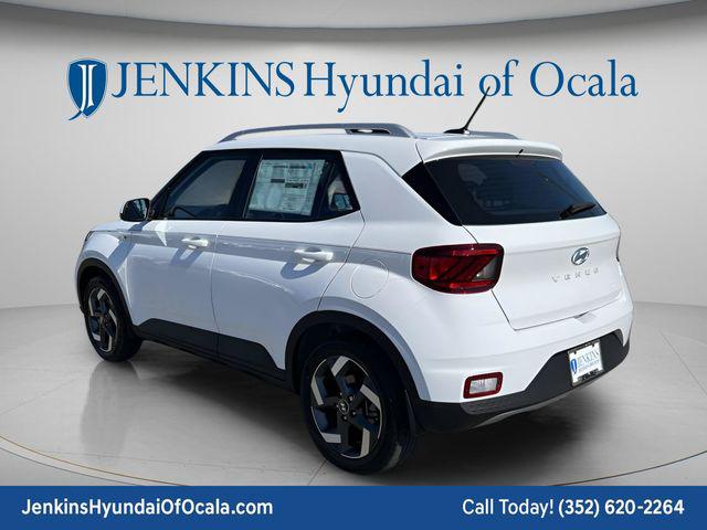 2025 Hyundai Venue SEL - Photo 5