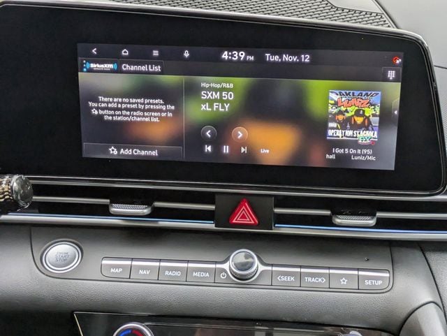 2025 Hyundai Elantra SEL - Photo 17