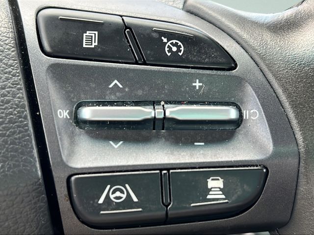 2023 Hyundai Kona Limited - Photo 29