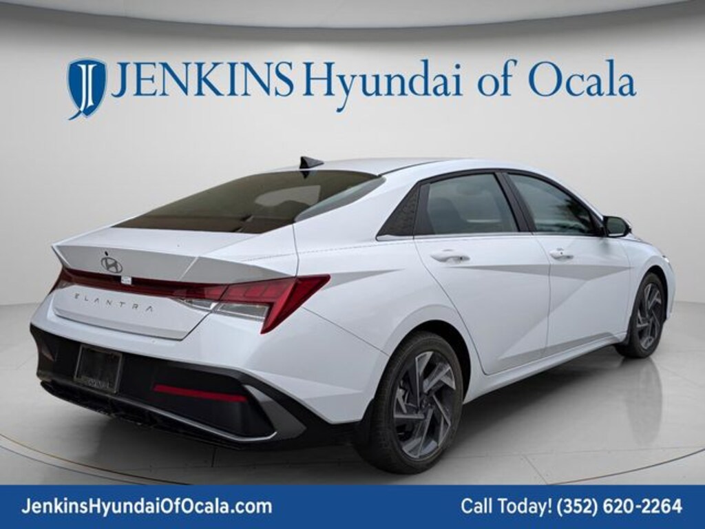 Certified 2025 Hyundai Elantra SEL Convenience Sedan