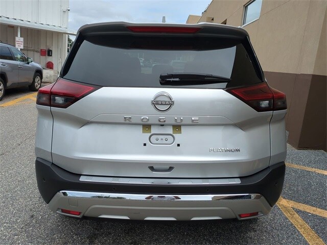 2022 Nissan Rogue Platinum photo 4