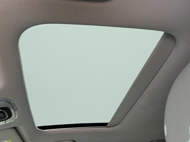 2024 Hyundai Kona Limited - Photo 23
