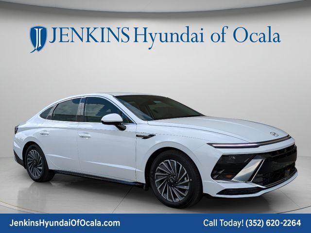 2025 Hyundai Sonata Hybrid