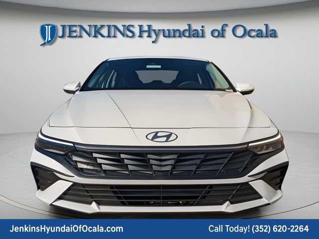 2025 Hyundai Elantra SEL - Photo 9