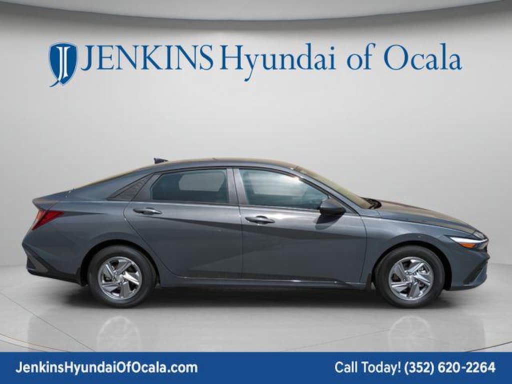 New 2026 Hyundai Elantra SE Sedan
