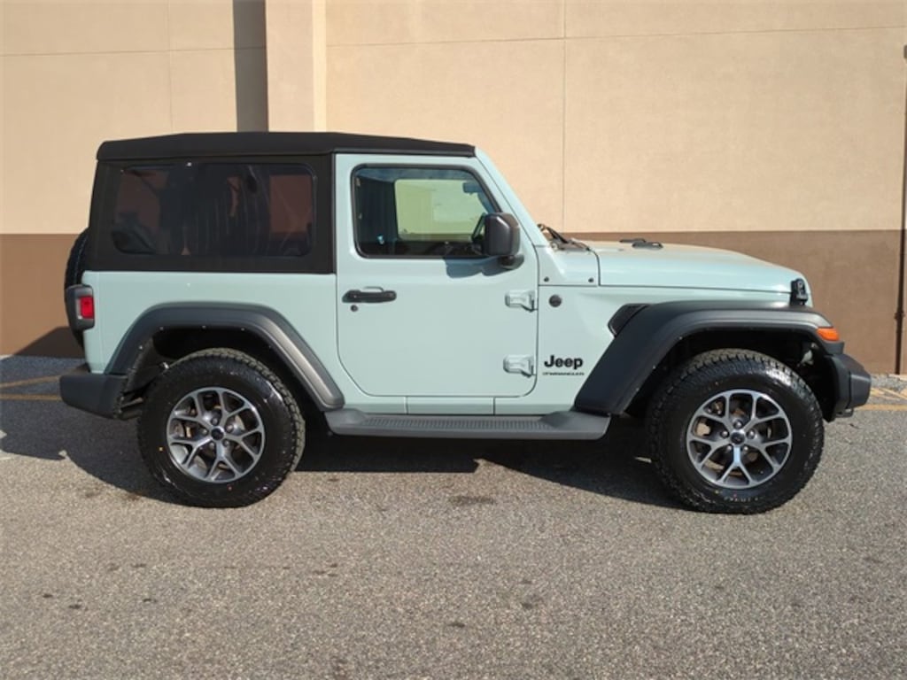 Used 2024 Jeep Wrangler Sport SUV