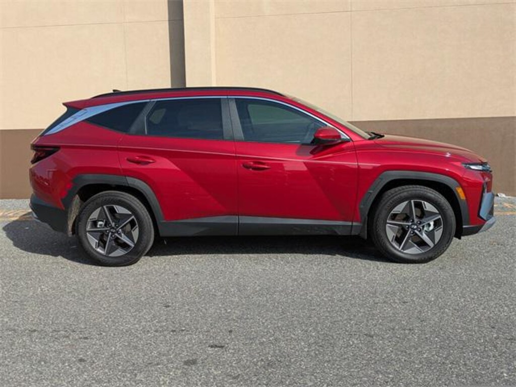 New 2026 Hyundai Tucson SEL FWD SUV
