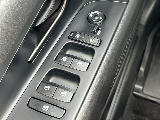2025 Hyundai Elantra SEL - Photo 21