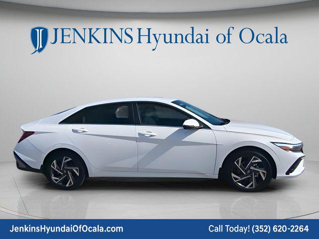 New 2026 Hyundai Elantra Hybrid Limited Sedan