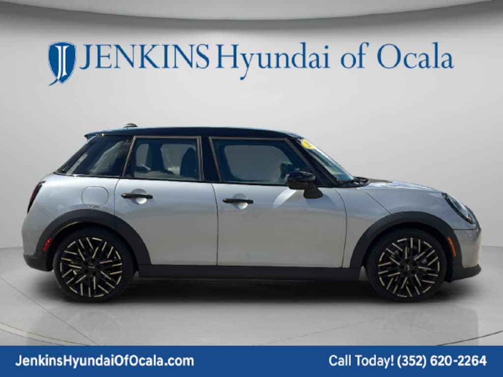Used 2025 MINI Hardtop 4 Door Cooper Hatchback