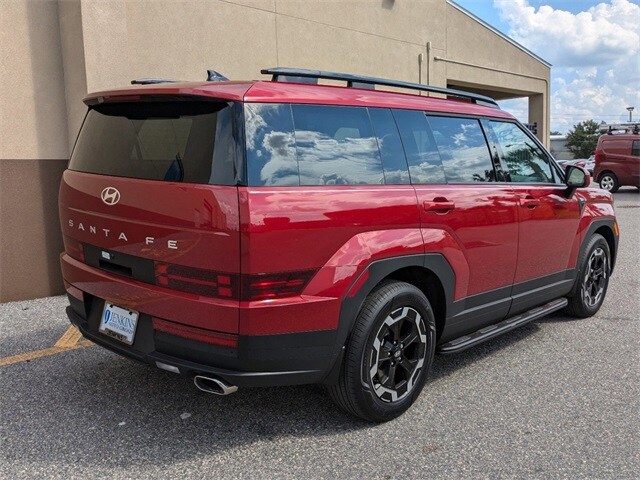 2025 Hyundai Santa Fe SEL photo 2