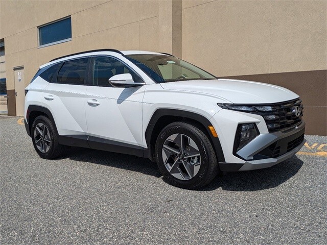 2025 Hyundai Tucson SEL Convenience photo 2