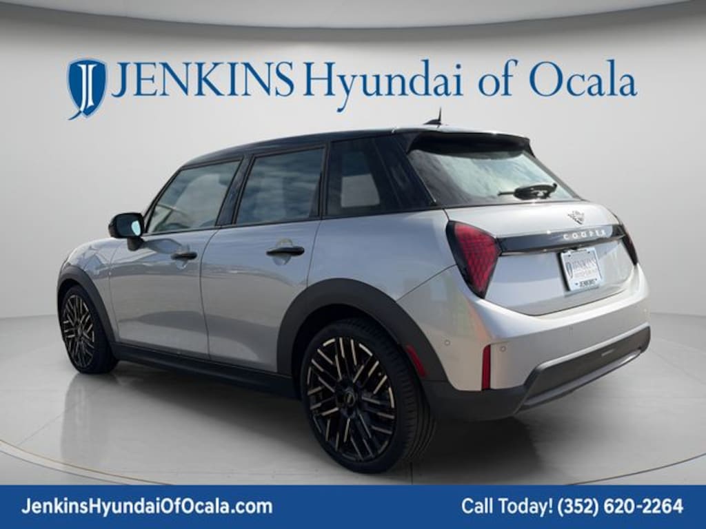 Used 2025 MINI Hardtop 4 Door Cooper Hatchback
