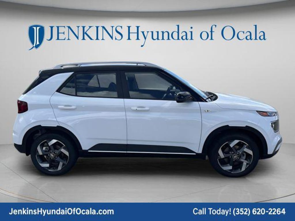 New 2026 Hyundai Venue SEL w/Two-Tone Roof SUV
