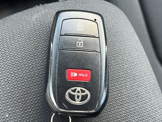 2023 Toyota Corolla Cross LE - Photo 10