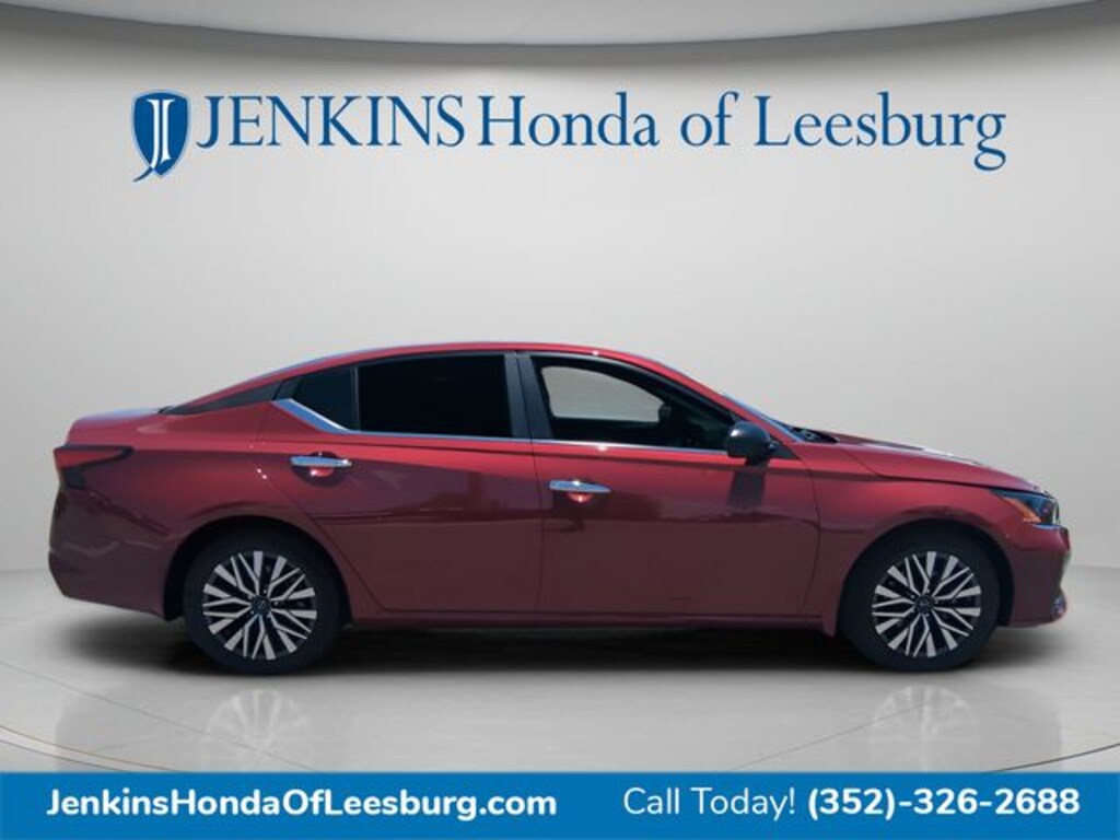 Used 2025 Nissan Altima SV Sedan