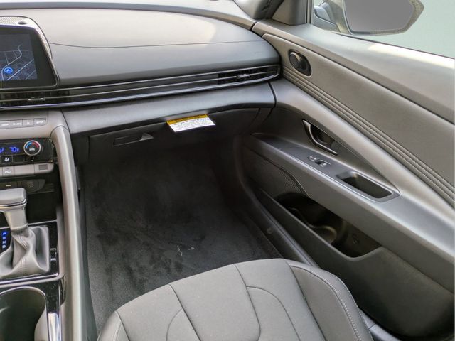 2025 Hyundai Elantra Blue - Photo 18