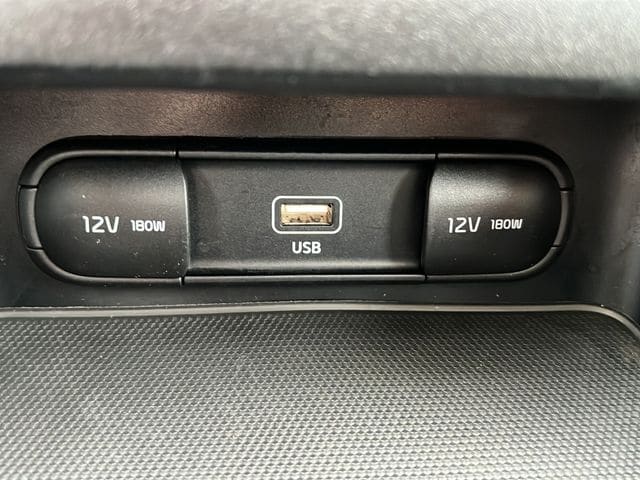 2023 Kia Forte LXS - Photo 19