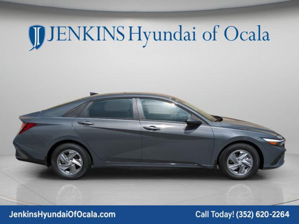 New 2026 Hyundai Elantra SE Sedan