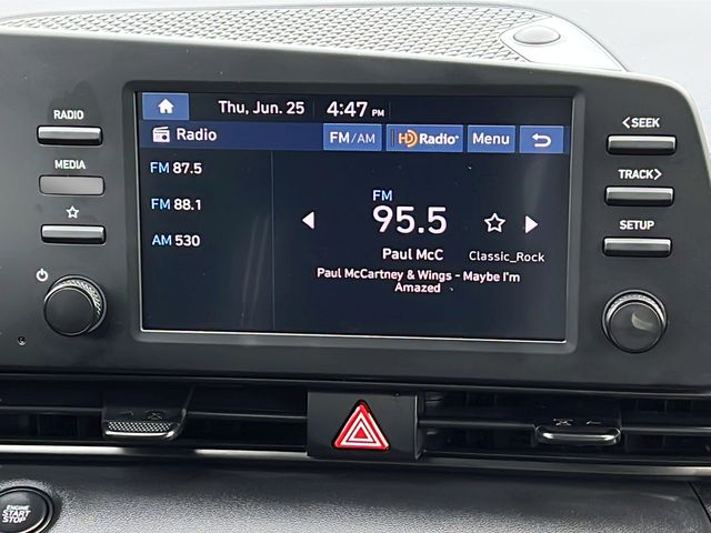 2025 Hyundai Elantra SEL - Photo 15