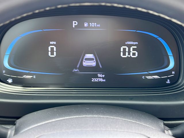 2023 Hyundai Venue Limited - Photo 33
