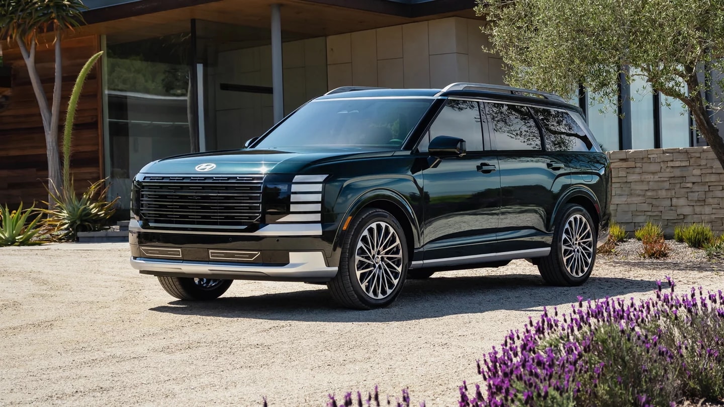 2026 Hyundai Palisade parked in the driveway