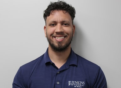 Staff member Justin Mongelli from ID_007941e18db0