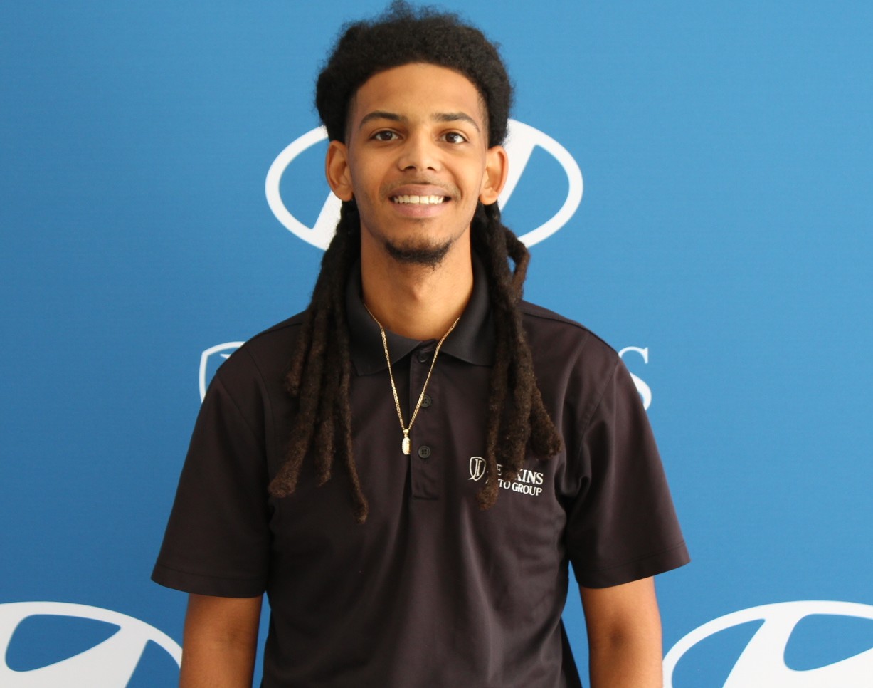 Staff member Samuel Hannah from ID_4dd903e4916d