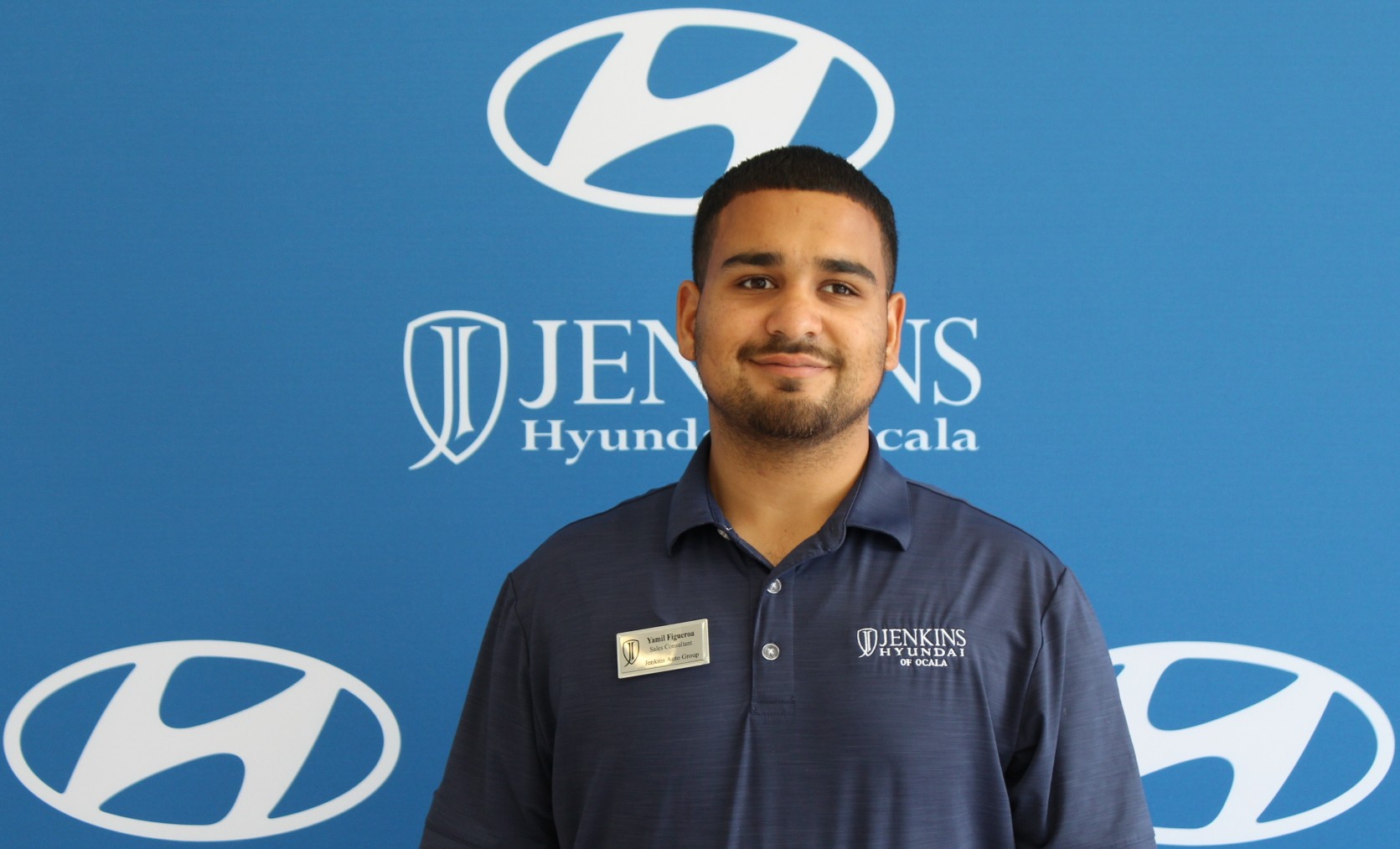 Staff member Yamil Figueroa from ID_007941e18db0
