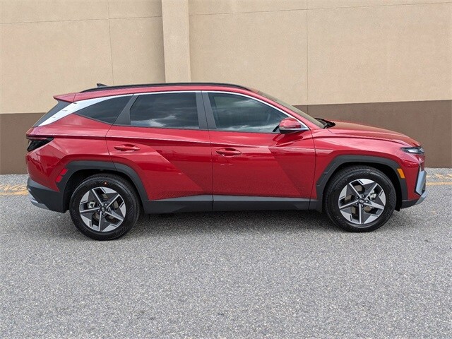 2025 Hyundai Tucson SEL Convenience photo 3