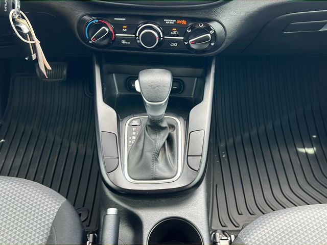2023 Kia Soul LX - Photo 18