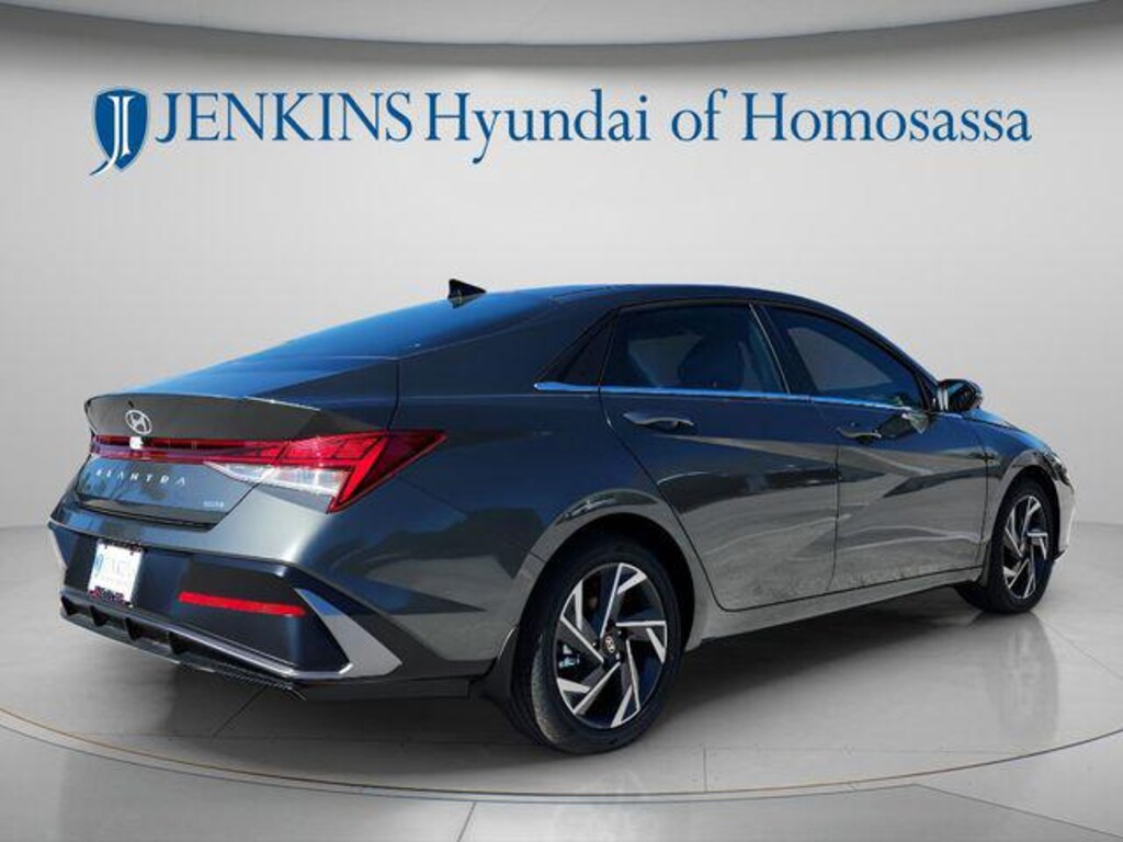 New 2026 Hyundai Elantra Hybrid Limited Sedan