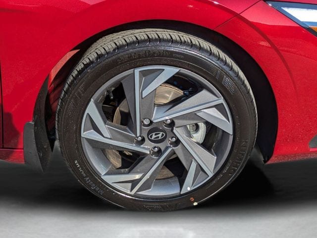 2025 Hyundai Elantra SEL - Photo 11