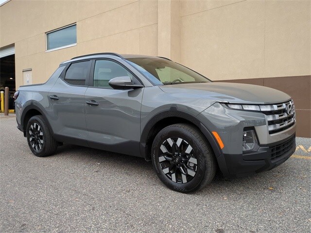 2025 Hyundai Santa Cruz SEL Activity photo 2