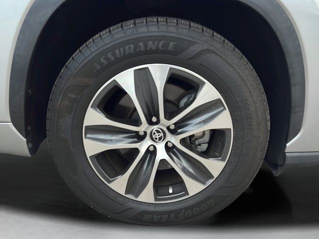 2023 Toyota Highlander XLE - Photo 34